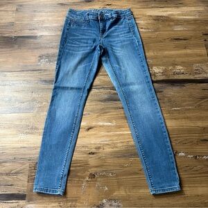 White House Black Market Medium Blue Wash Distressed Women's Jegging Jeans Denim
